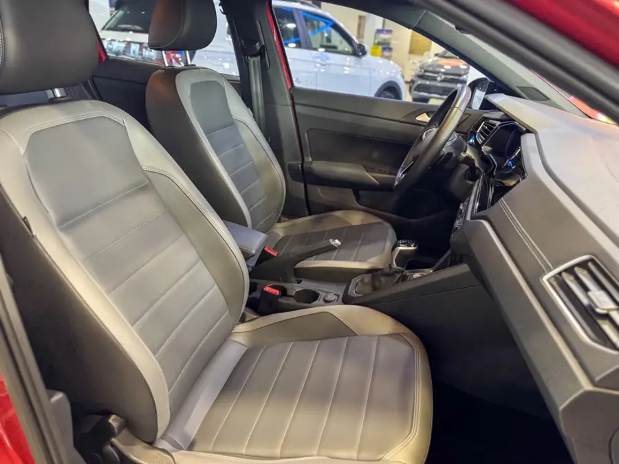Volkswagen Nivus Highline 1.0 200 TSI Flex Aut. 2023/2024 — foto 4