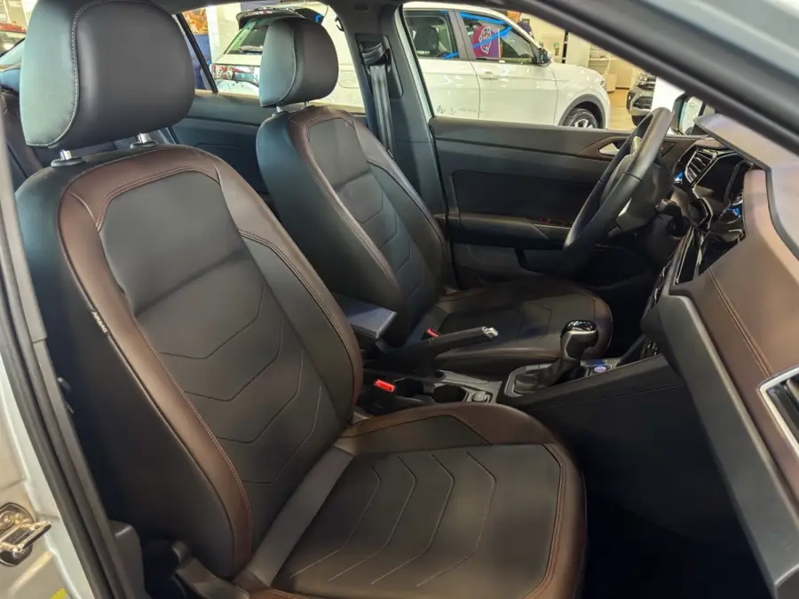 Volkswagen VIRTUS Highline 200 TSI 1.0 Flex 12V Aut 2026 — foto 5