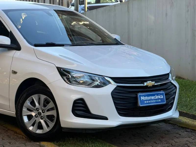 Chevrolet ONIX HATCH LTZ 1.0 12V TB Flex 5p Aut. 2023/2024 — foto 2