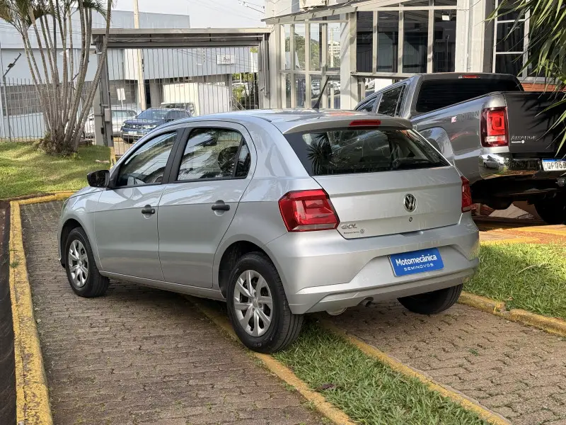 Volkswagen Gol 1.0 Flex 12V 5p 2021/2022 — foto 6